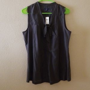 Gap sleeveless dress blouse size M NWT